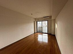 ランブラス衣笠 2階1Kのリビング/ダイニング