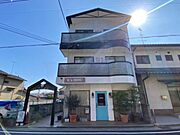 桂駅より徒歩10分 築39年2ヶ月 3階建の賃貸物件