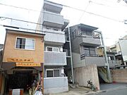 今出川駅より徒歩15分 築31年6ヶ月 4階建の賃貸物件