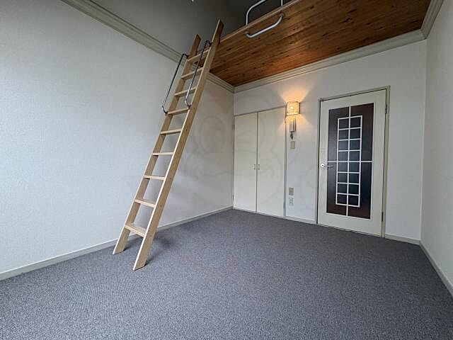 寝室