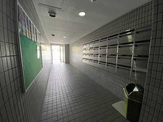 16 / 26