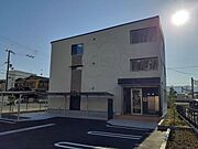 西向日駅より徒歩13分 2階 築3年の賃貸物件