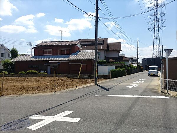 西側道路