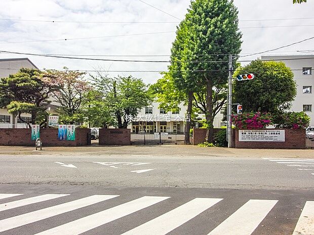周辺環境:中学校 500m 鶴ヶ島市立鶴ヶ島中学校 徒歩6分。部活動などで帰りが遅くなっても安心です＾＾ 