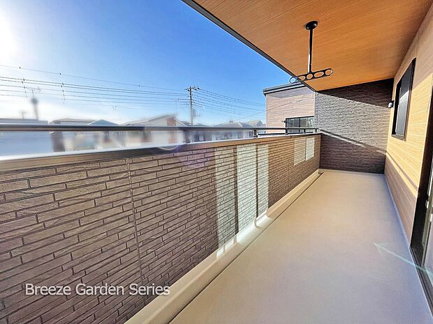 外観:TAISEIこだわりの参考プラン:広々としたバルコニーはお洗濯ものをたくさん干せます^^