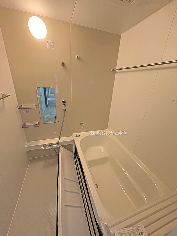 内装:ゆったり脚を伸ばしてお寛ぎいただけます。 現地写真2025.7.3撮影