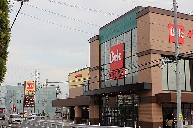 周辺環境:スーパー 850m ベルク川越小仙波店(徒歩11分。広々とした駐車場がございます。)