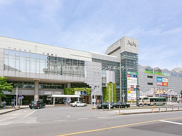 周辺環境:駅 2500m 西武新宿線「本川越」駅(バス10分「康正会病院前」停歩3分。商業施設が立ち並ぶクレアモール徒歩圏内。)