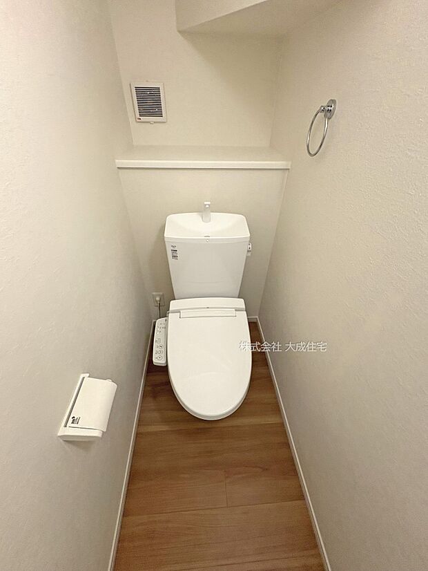 内装:1階と2階にお手洗いございます。 2号棟:現地写真2025.9.19撮影