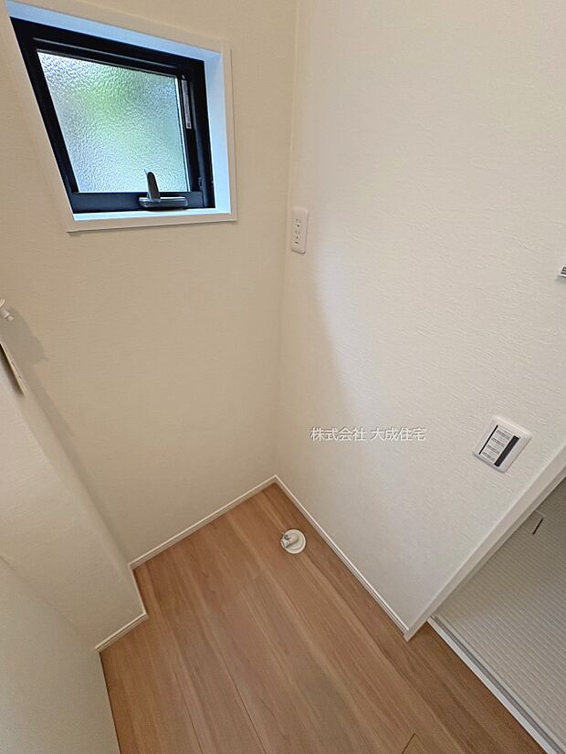 内装:ランドリースペース。 2号棟:現地写真2025.9.19撮影