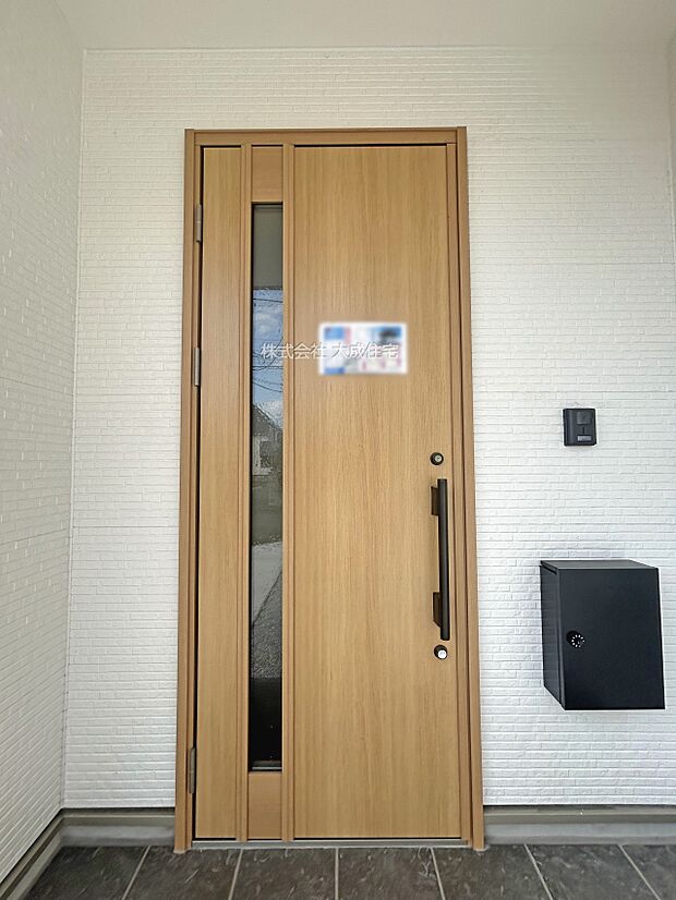 外観:玄関　現地写真2025.9.26撮影