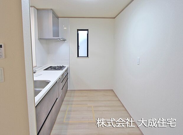 内装:キッチンスペース　現地写真2025.10.23撮影