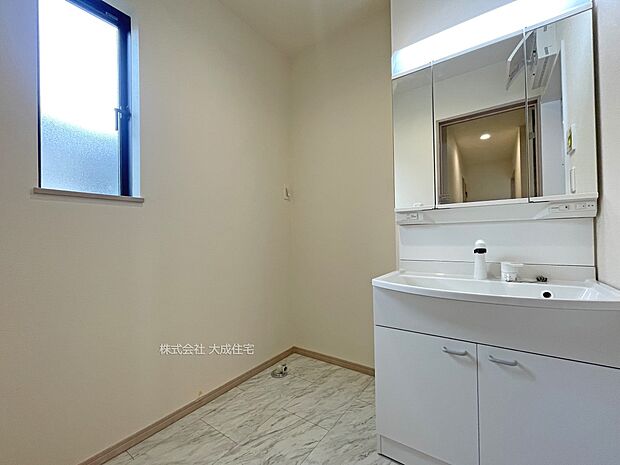 内装:脱衣室。　B号棟：現地写真2025.9.26撮影