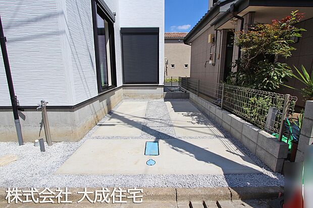 外観:カースペース1台分ございます！　現地写真2025.9.8撮影