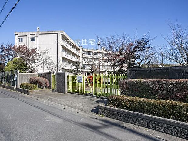 周辺環境:中学校 1600m 坂戸市立浅羽野中学校(徒歩21分 教育目標「心豊かでたくましい生徒の育成」)