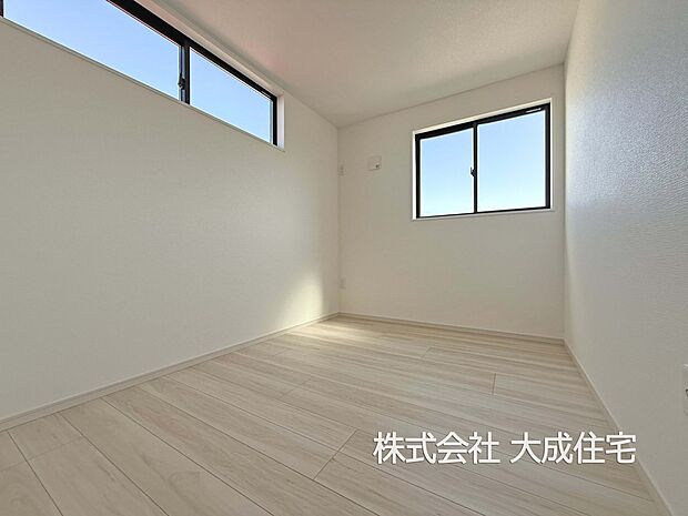 内装:洋室5帖　現地写真2025.10.17撮影