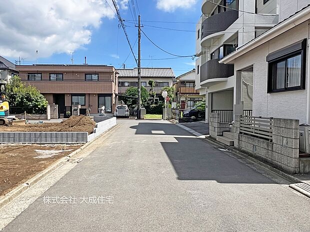 外観:前面道路5.2m。 3区画:現地写真:2025.7.21撮影