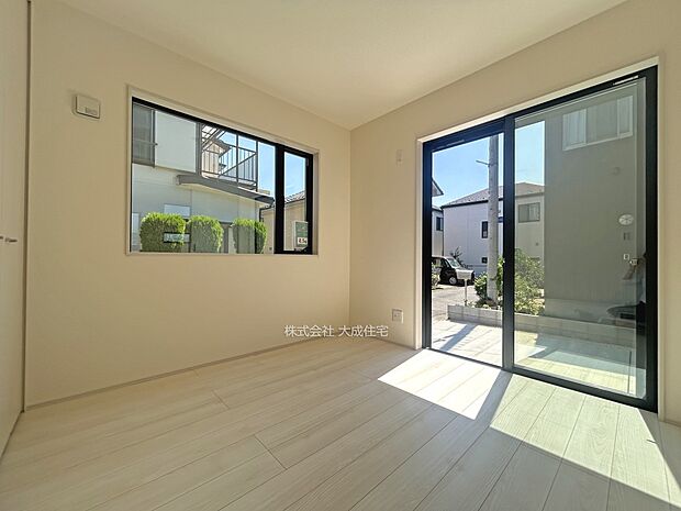 内装:1階洋室4.5帖。 現地写真:2025.8.30撮影