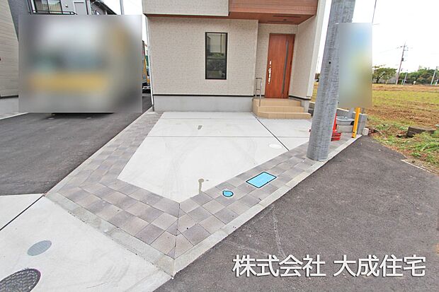 外観:1号棟：カースペース1台分ございます！　現地写真2025.10.6撮影