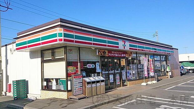 周辺環境:コンビニ 500m セブンイレブン 坂戸にっさい店(徒歩7分につき ちょっとしたお買い物にも便利です^^)