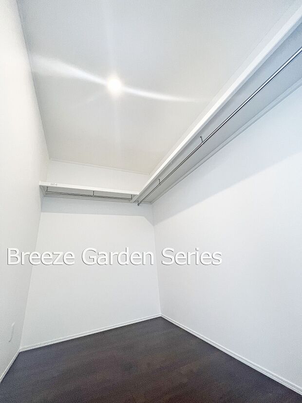 内装:TAISEIこだわりの参考プラン：季節物やスーツケースも収納できる大容量のＷＩＣ