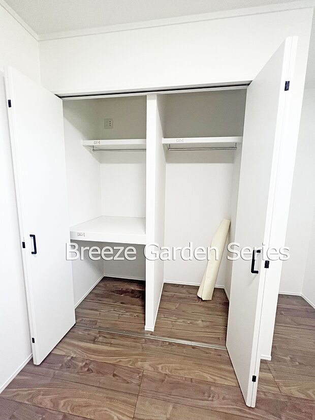 内装:TAISEIこだわりの参考プラン:あると便利な棚付き収納!