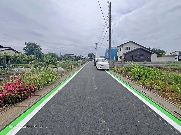 外観:全10区画:前面道路 現地写真2025.7.21撮影