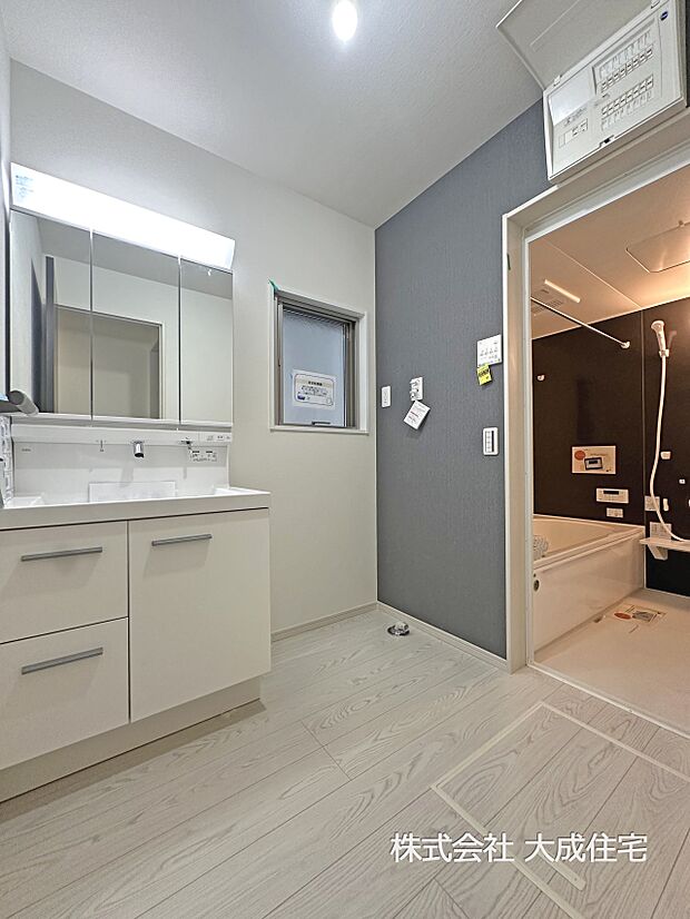 内装:洗面室　現地写真2025.10．9撮影