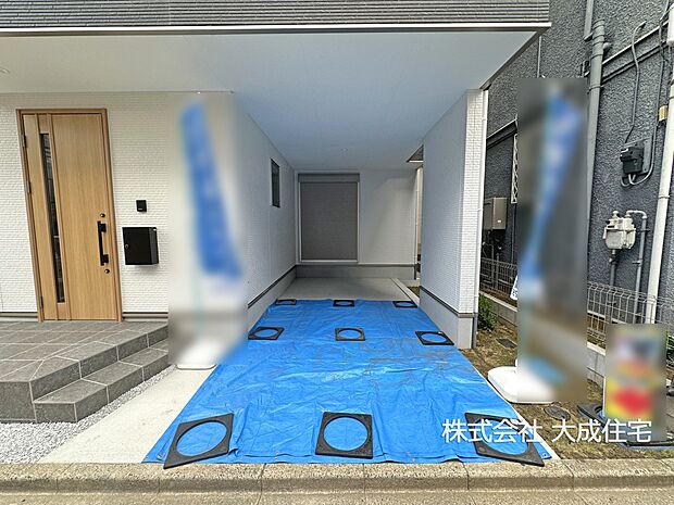 外観:カースペース1台分ございます！　現地写真2025.10.9撮影