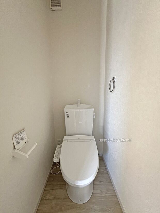 内装:1号棟：トイレ　現地写真2025.11.17撮影