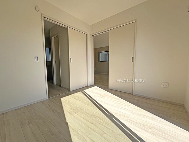 内装:1号棟：全居室収納スペース付き＾＾　現地写真2025.11.17撮影