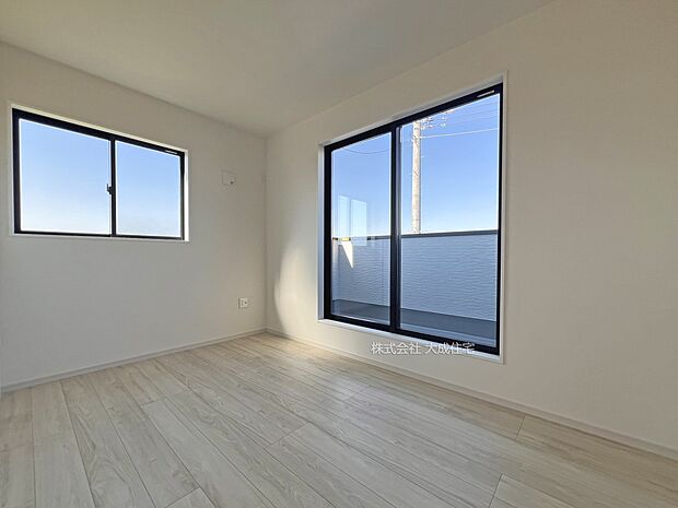 内装:1号棟：バルコニー出入り可能！　現地写真2025.11.17撮影