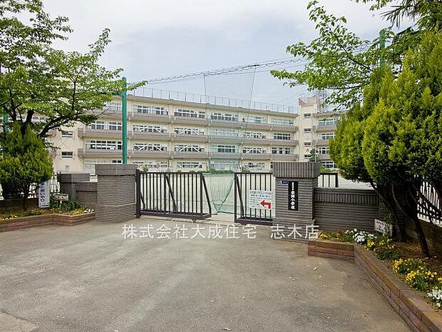 周辺環境:小学校 800m 志木市立宗岡小学校(徒歩10分。お子さまも安心して通うことが出来る徒歩圏内です！)