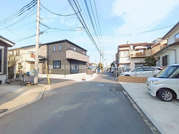 外観:前面道路は約4mの公道です。 現地写真:2026.1.15撮影