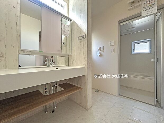 内装:脱衣室。　2号棟：現地写真：2025.12.5撮影