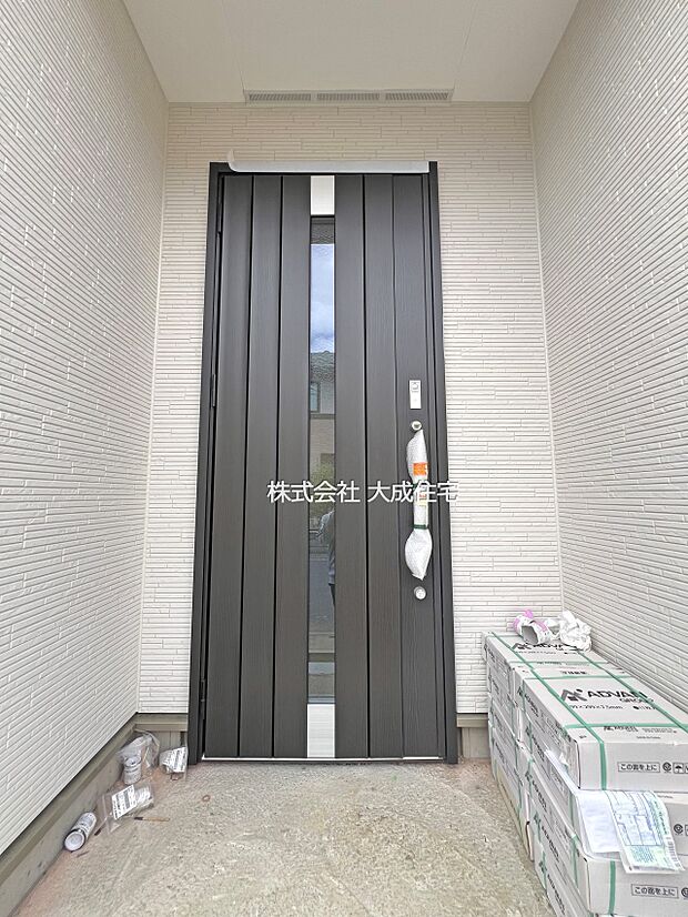 外観:2号棟:玄関 現地写真2026.3.16撮影