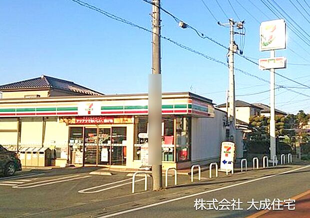周辺環境:コンビニ 800m 坂戸毛呂山バイパス店(徒歩12分 うれしい24時間営業!)