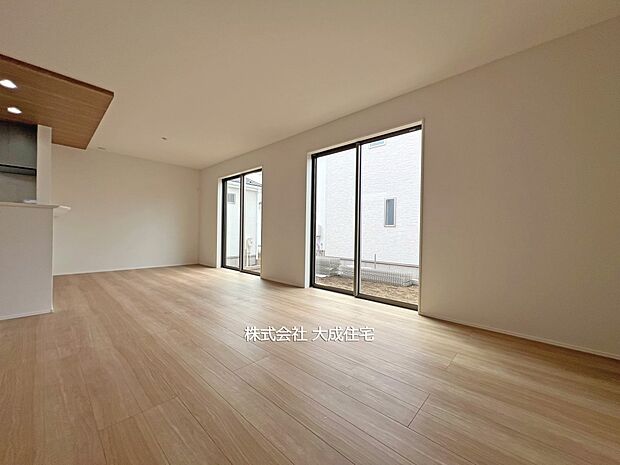 内装:1号棟:日当たり・風通し良好です^^ 現地写真2026.3.16撮影