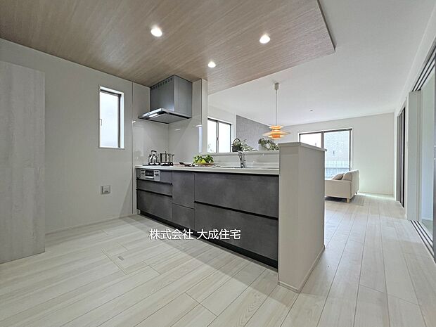 内装:4号棟:出来立てのお料理もすぐに提供できます! 現地写真2026.3.16撮影