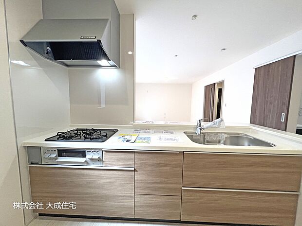 内装:3号棟:ご家族の様子が見れる対面キッチン 現地写真2025.10.27撮影