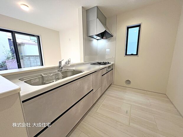 内装:2号棟：出来たてのお料理もすぐに提供できます　現地写真2025.10.27撮影