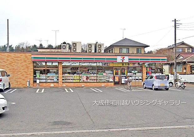 周辺環境:コンビニ 900m セブンイレブン川越笠幡店(徒歩12分。コンビニ支払いやイベントチケットの購入などにもご利用いただけます。)