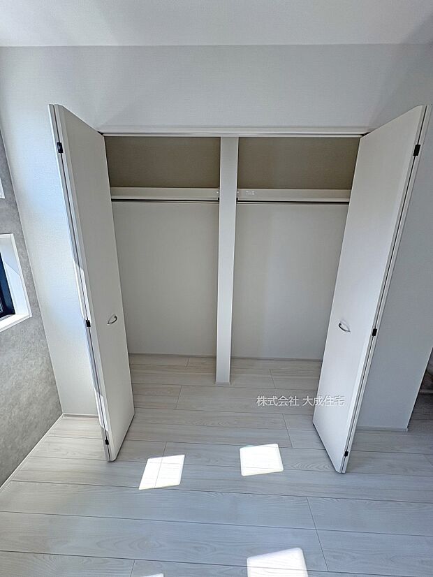 内装:季節や用途で分けて収納出来ます。　1号棟：現地写真2025.8.29撮影