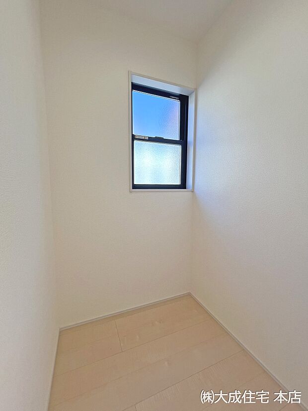 内装:2号棟:大容量のWIC 現地写真2025.11.17撮影