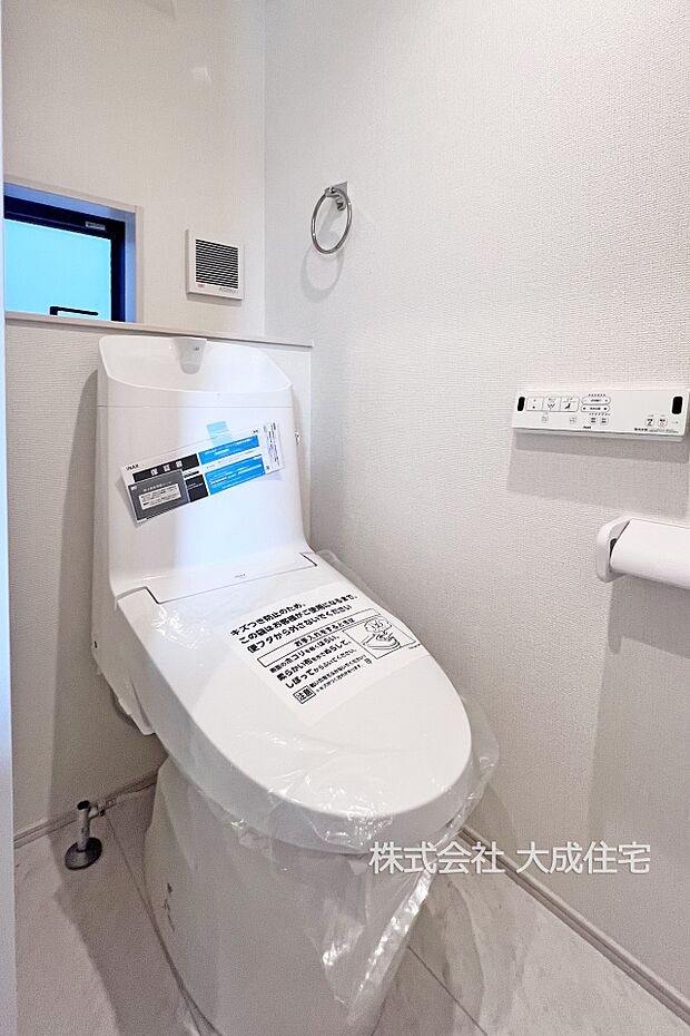 内装:1号棟：1階と2階にお手洗いございます。