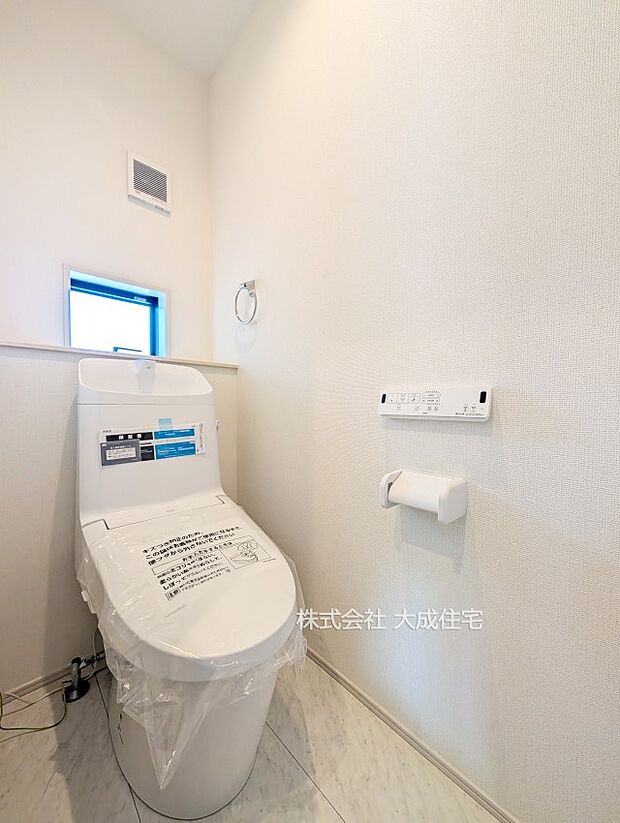 内装:2号棟:1階と2階にお手洗いございます。