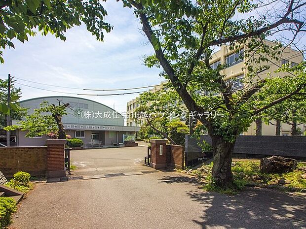 周辺環境:中学校 350m 川越市立大東中学校(徒歩5分。学校教育目標:心豊かで 自ら学ぶ たくましい生徒)