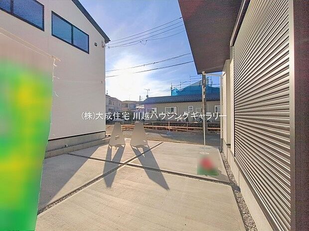 外観:並列駐車が可能なスペース。 1号棟:現地写真2026.2.4撮影