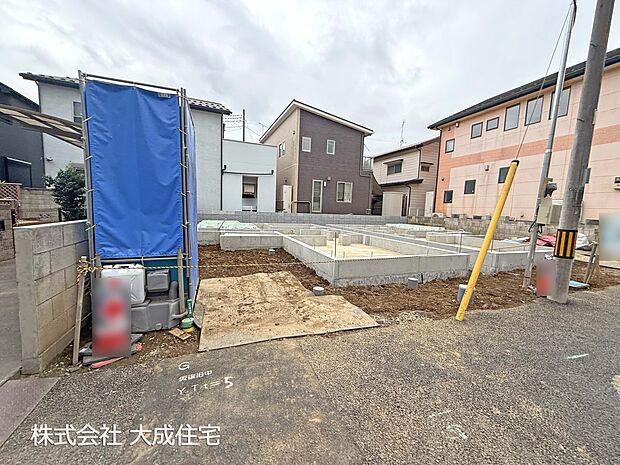 外観:1号棟:徒歩圏内に商業施設が充実! 現地写真2025.10.31撮影