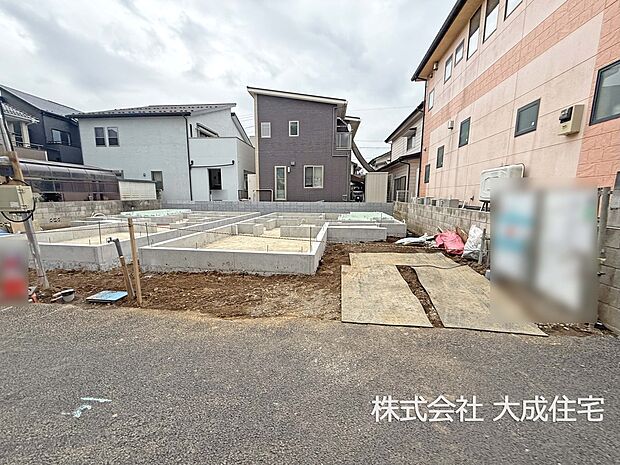 外観:2号棟:徒歩圏内に商業施設が充実! 現地写真2025.10.31撮影